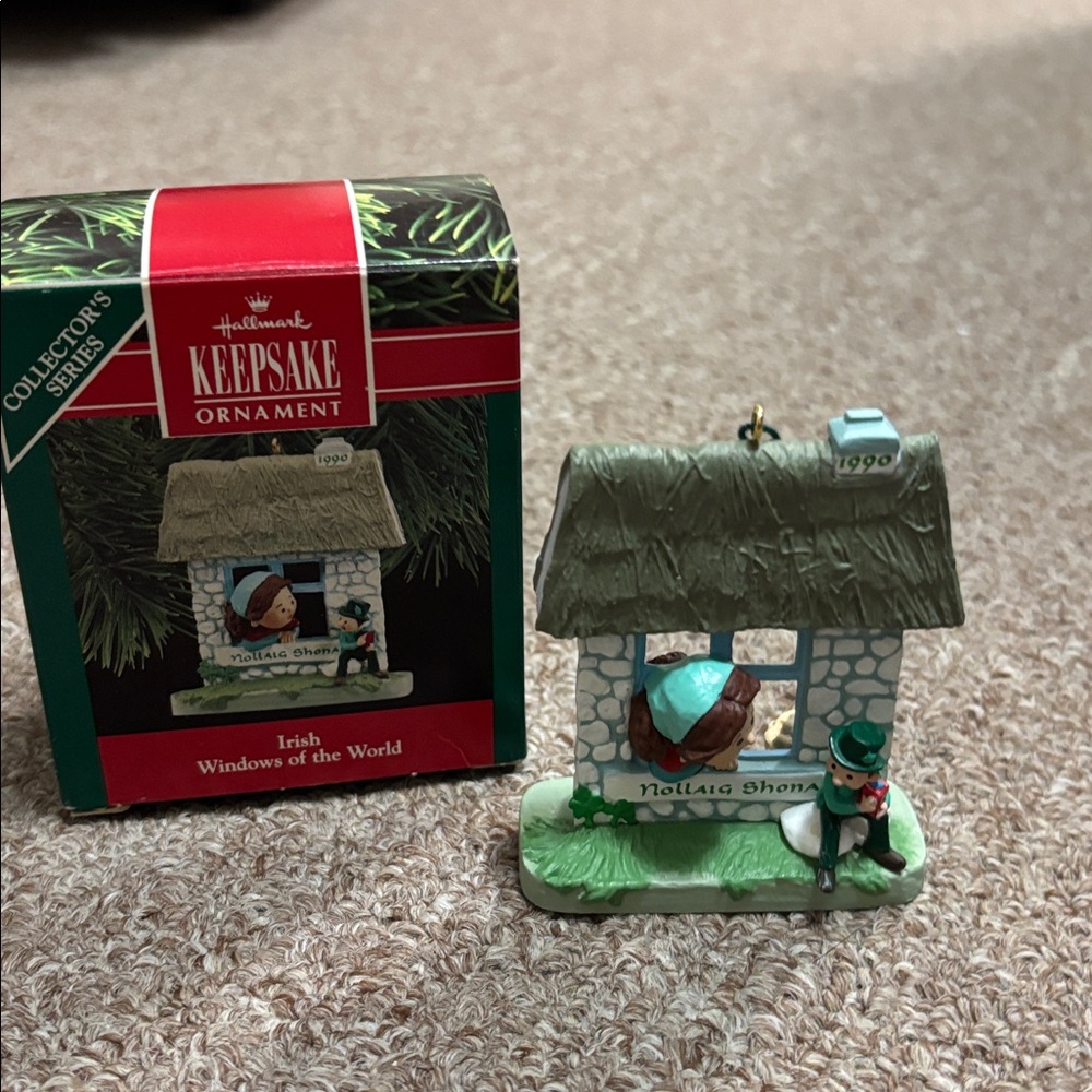 Hallmark Windows Of The World Irish 1990 Classic Ornament